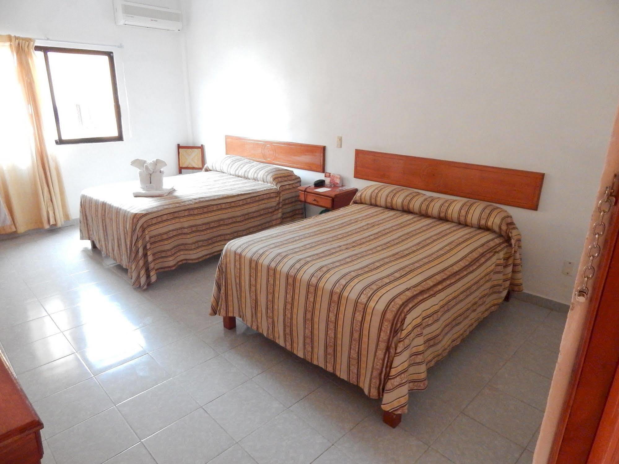 Hotel Arcos Del Parque Acayucan Екстер'єр фото