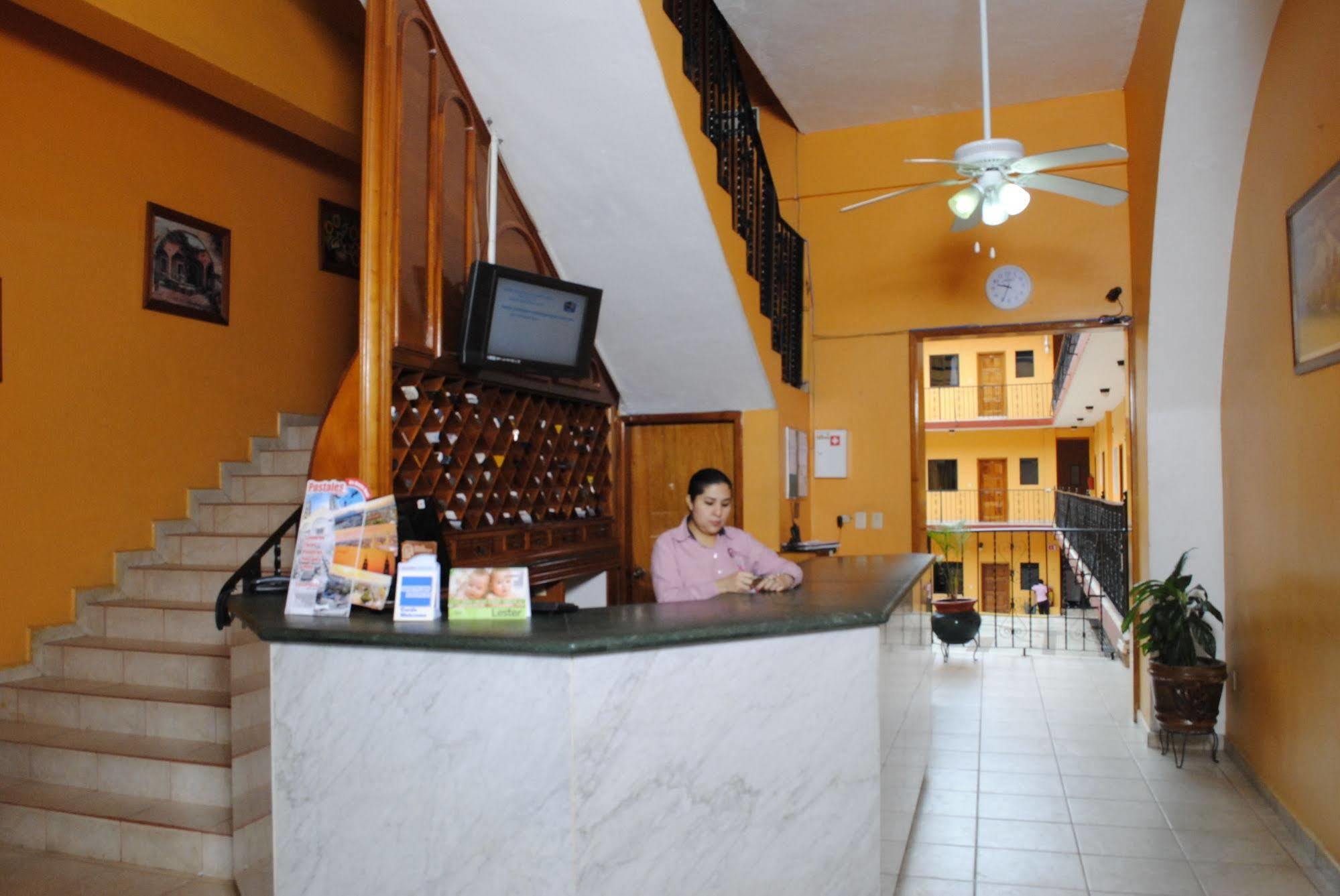 Hotel Arcos Del Parque Acayucan Екстер'єр фото