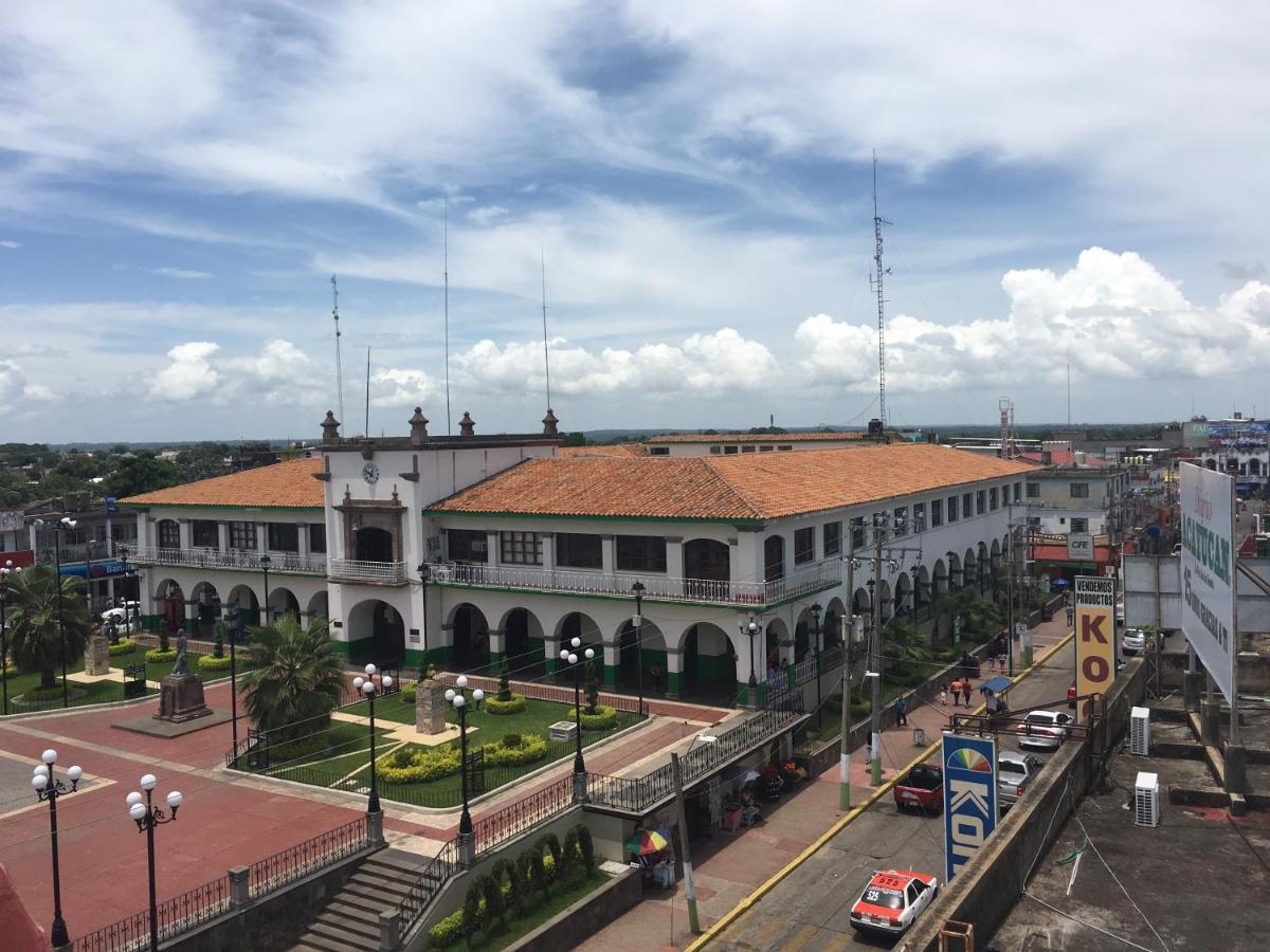 Hotel Arcos Del Parque Acayucan Екстер'єр фото