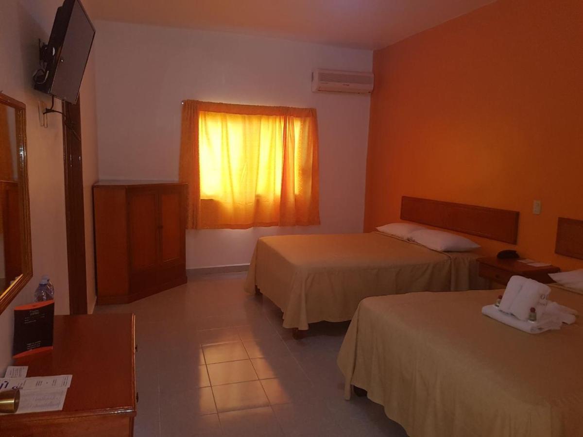 Hotel Arcos Del Parque Acayucan Екстер'єр фото